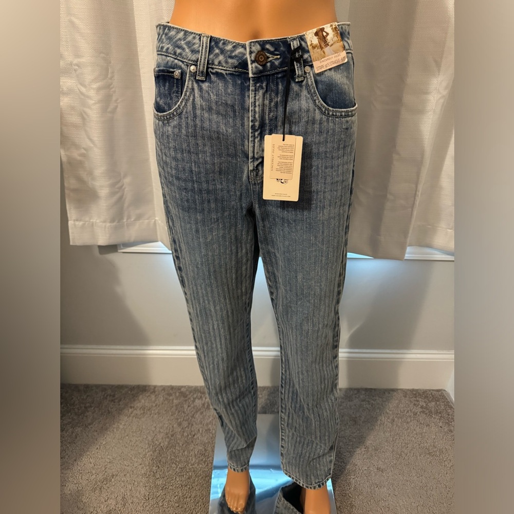 Cool Sincerely Jules size 5 blue striped 90's straight leg denim jeans